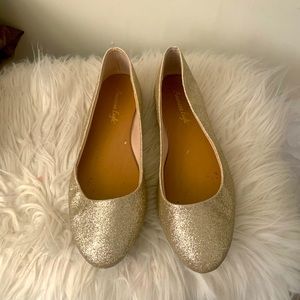 American Eagle casual/elegant flats for every occasion